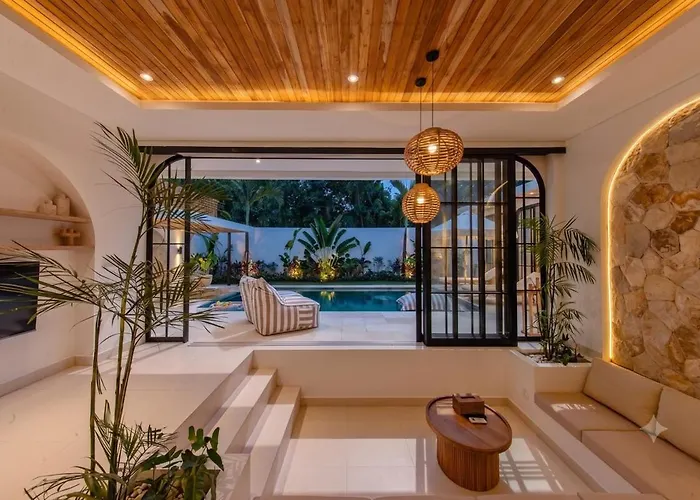 Villa Candrasa - 5br Mediterranean Retreat -
