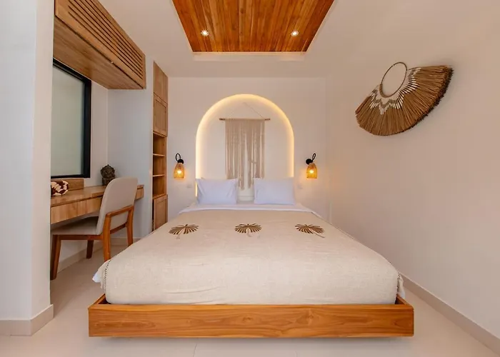 Candrasa - 5br Mediterranean Retreat -
